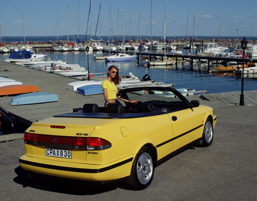  Saab 900 SE Turbo Convertible 1993 года  (фото 3 из 46)